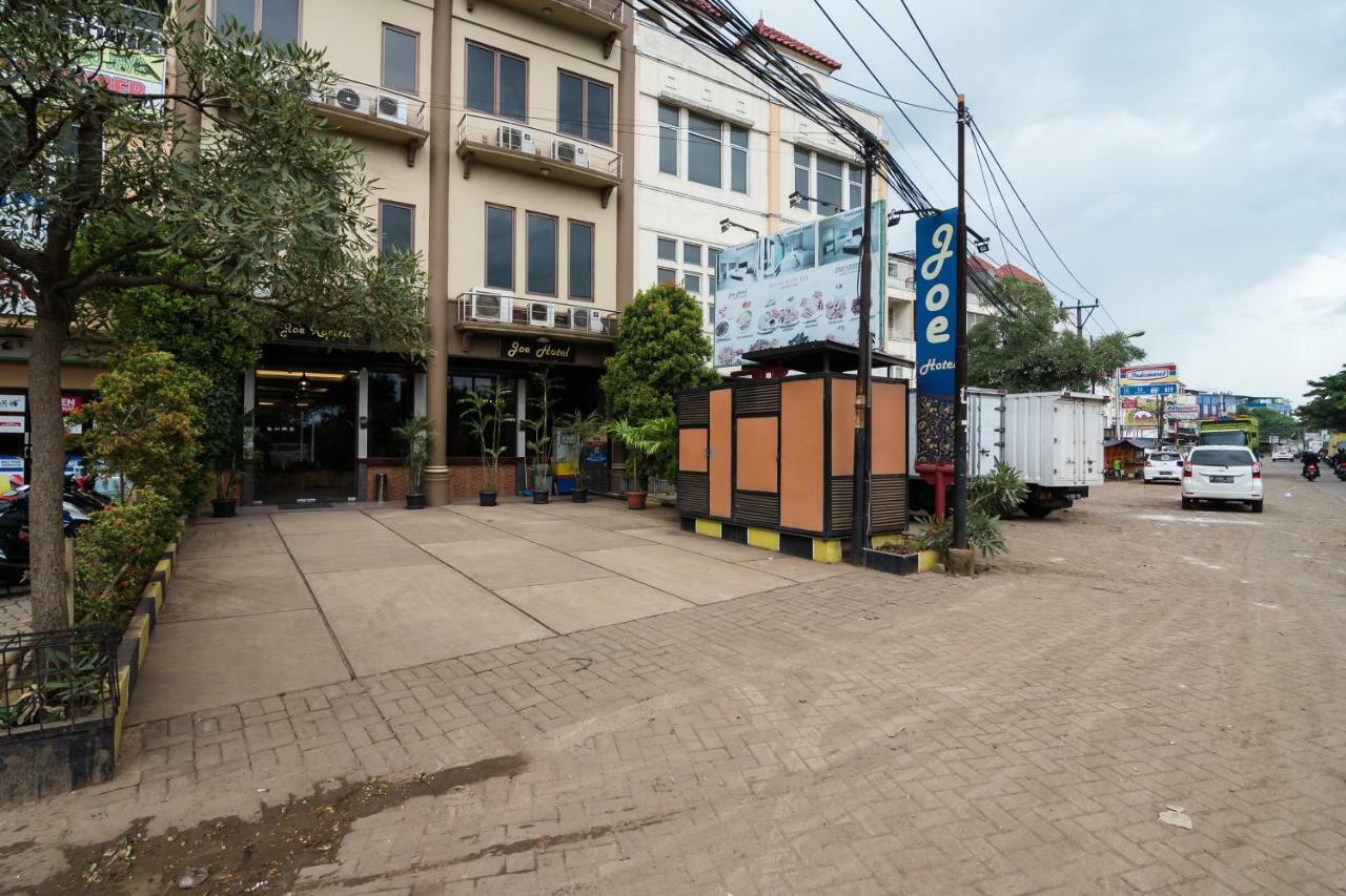 红多兹Plus酒店-近苏加诺哈达机场2号 当格浪 外观 照片